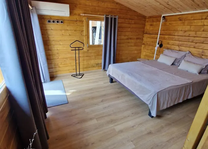 Les Restanques De Camélie 3*